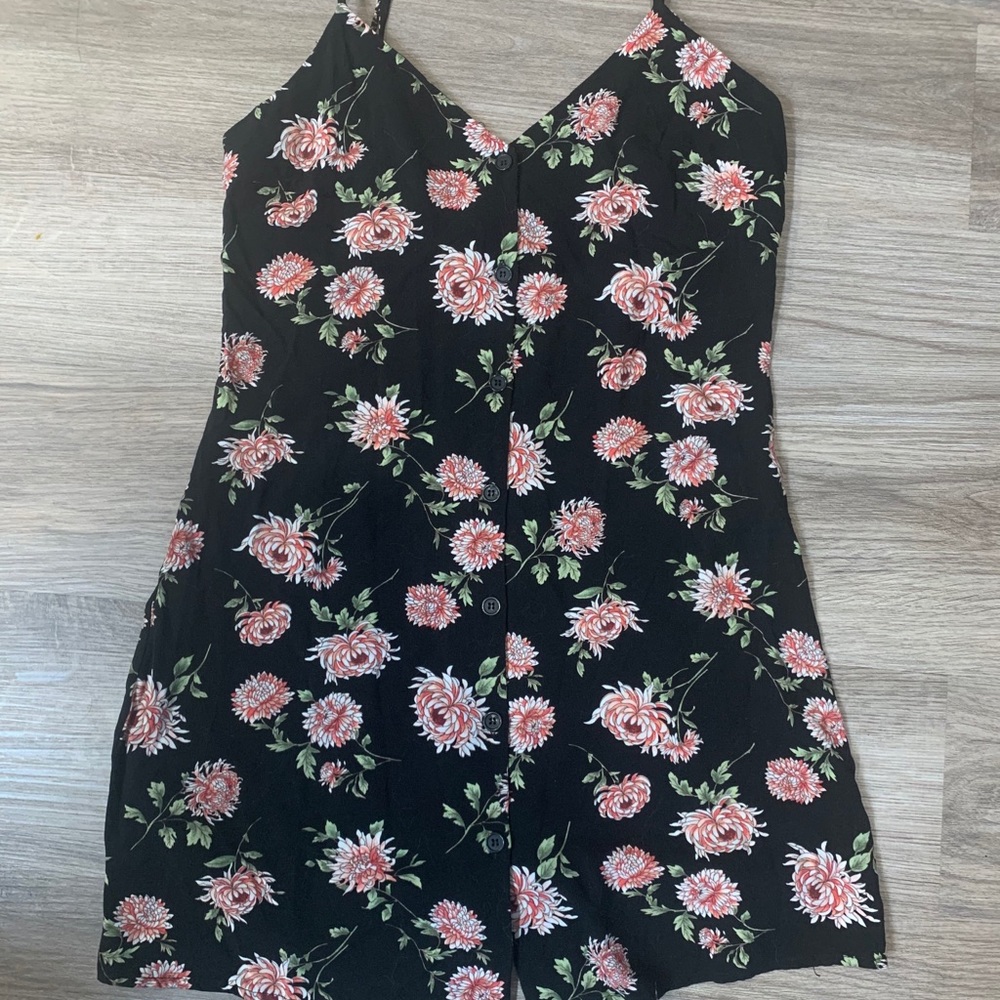 Dress - Picture 3 of 6